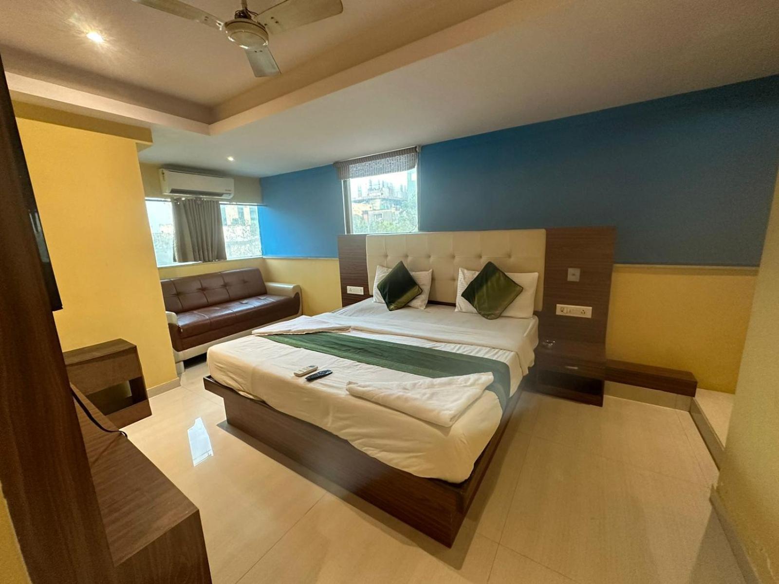 Hotel Artusinn Midc Andheri East Bombay Exterior foto