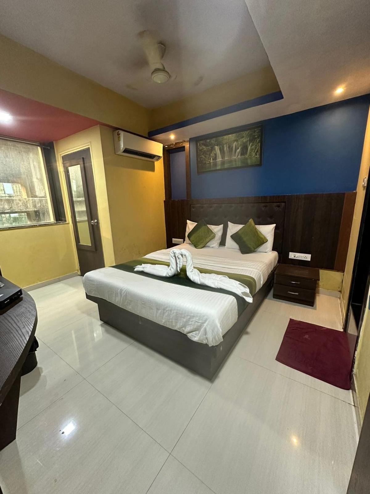Hotel Artusinn Midc Andheri East Bombay Exterior foto