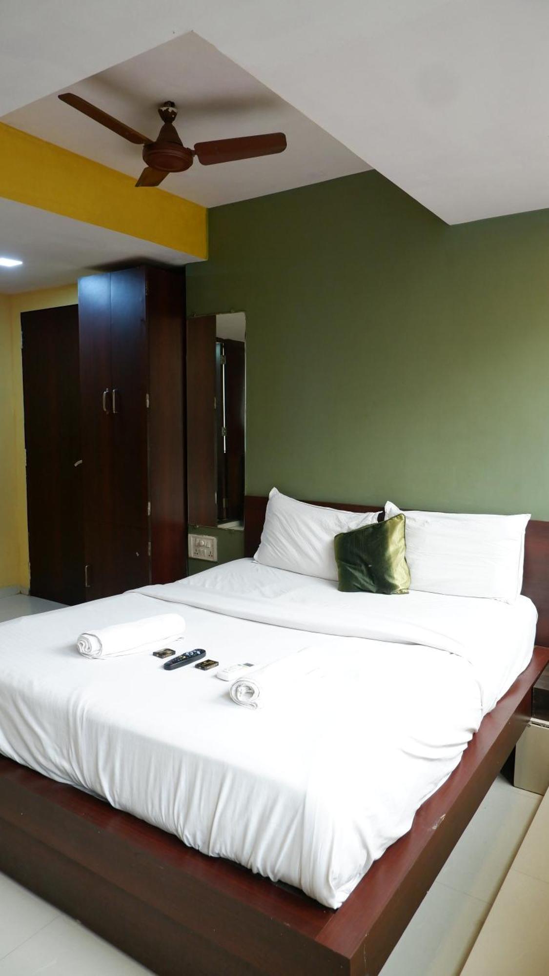 Hotel Artusinn Midc Andheri East Bombay Exterior foto