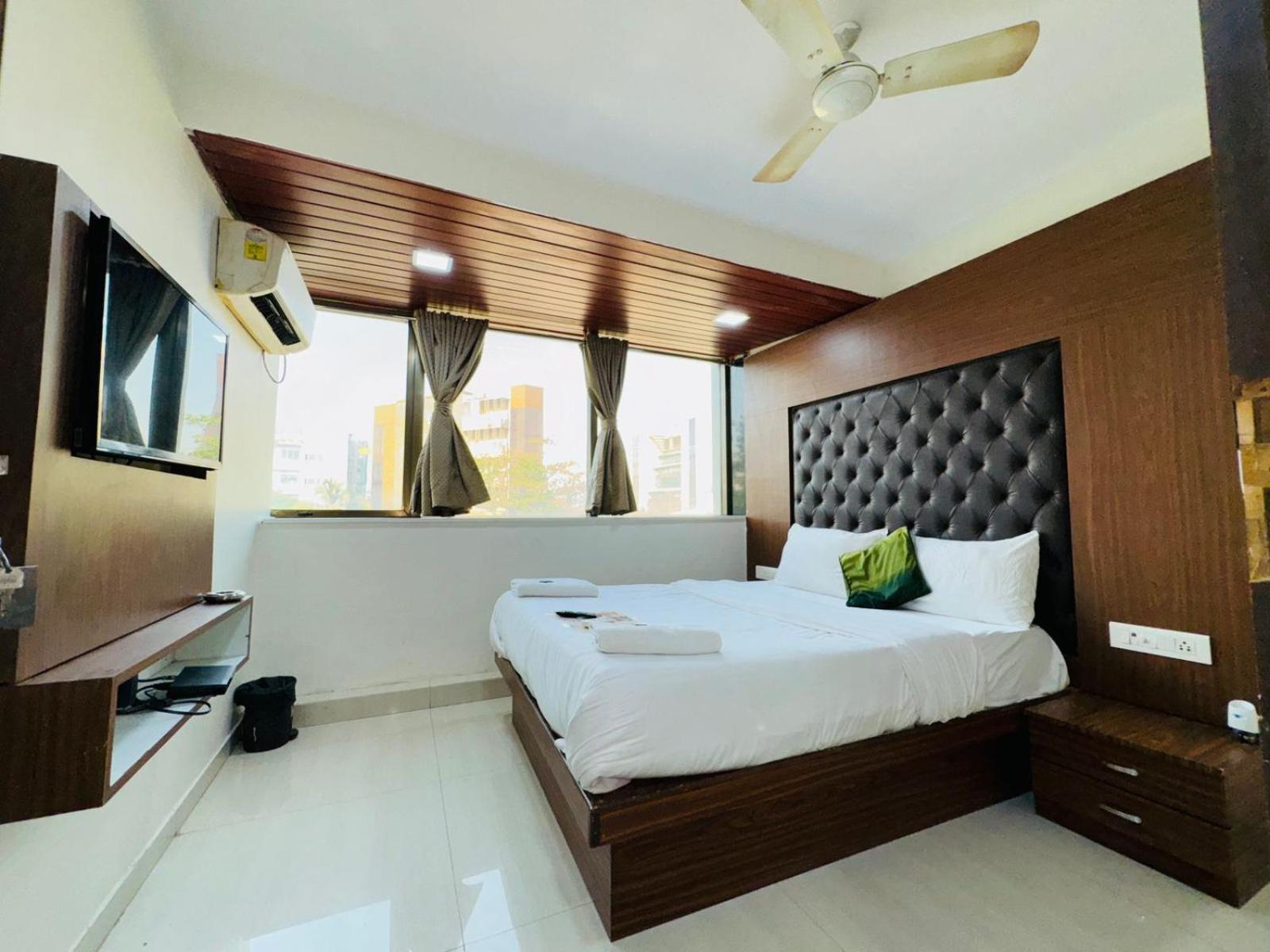Hotel Artusinn Midc Andheri East Bombay Exterior foto