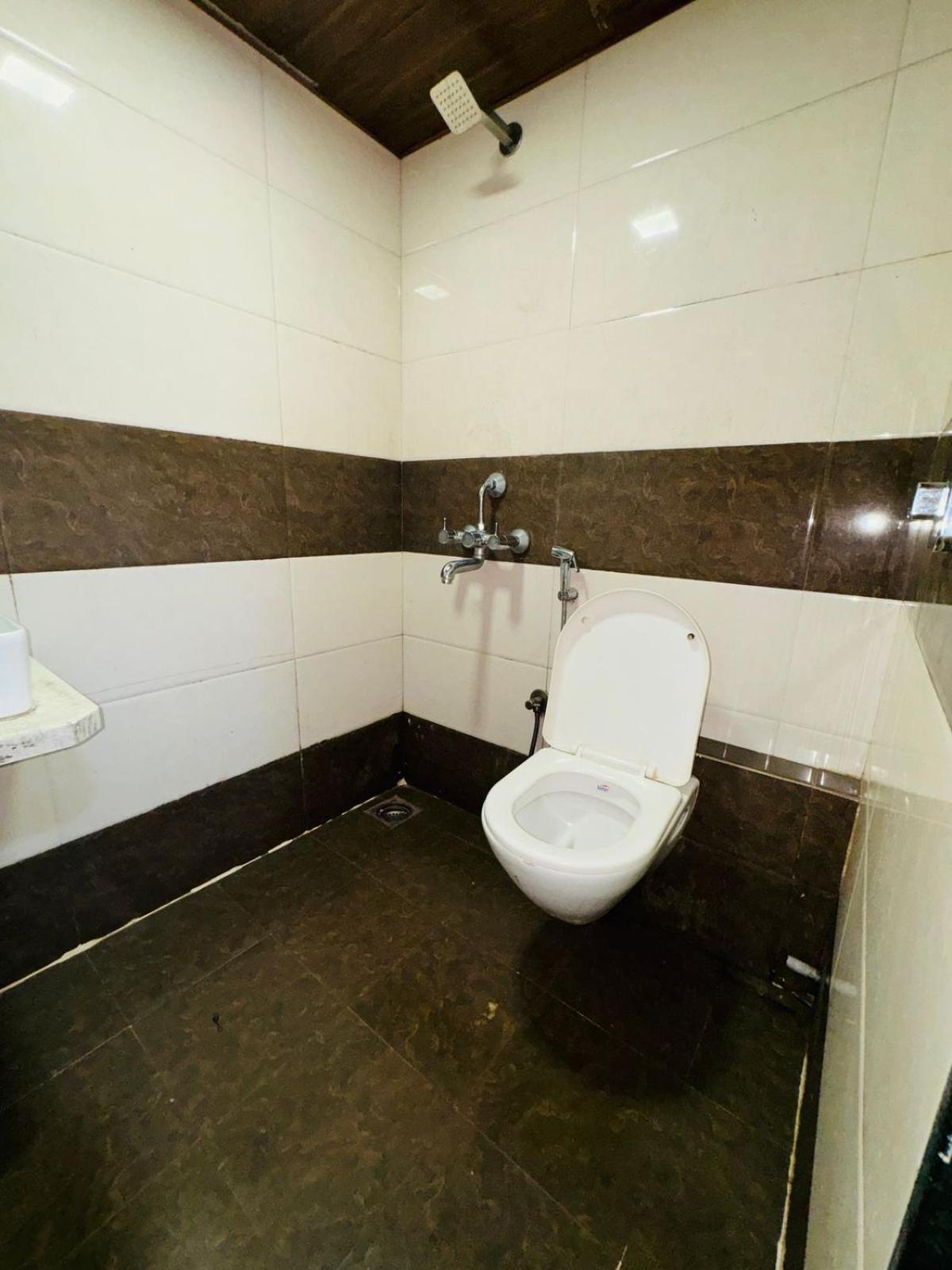 Hotel Artusinn Midc Andheri East Bombay Exterior foto